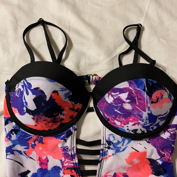 One Piece Swimsuit - Picture 2 of 6